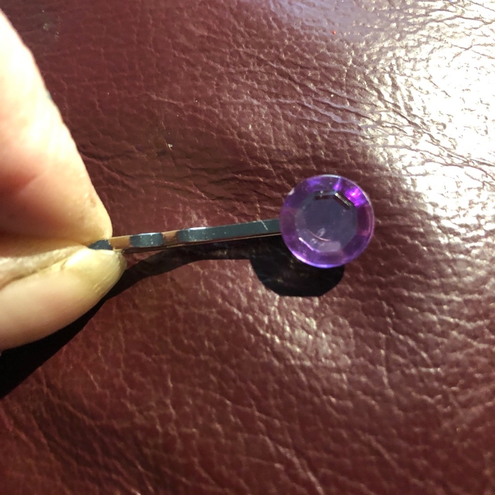 Large Rhinestone Bobby hair pins - Picture 2 of 7